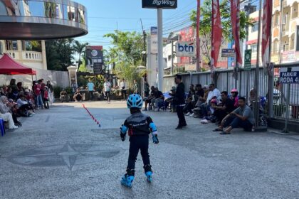 Rollerblade Competition Fish Slalom