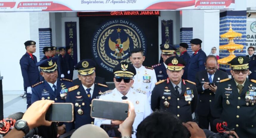Gubernur Muhidin
