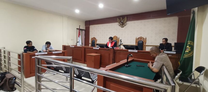 Sidang praperadilan yang dipimpin hakim tunggal Rustam Parluhutan SH MH