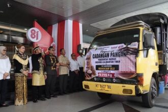 Kemarau Panjang Ganggu Distribusi, Pemprov Kaltim Kirim Bantuan Pangan dan LPG ke Mahakam Ulu