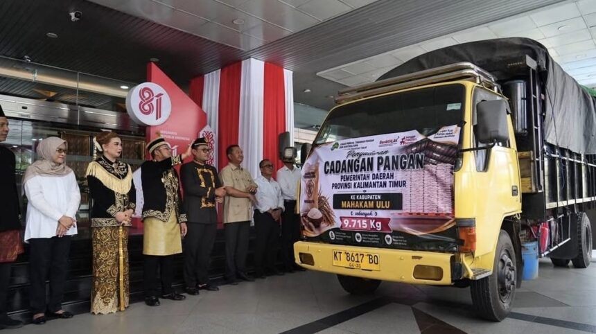 Kemarau Panjang Ganggu Distribusi, Pemprov Kaltim Kirim Bantuan Pangan dan LPG ke Mahakam Ulu