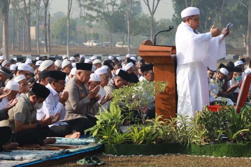Kegiatan sholat Istisqa di Polda Kalsel