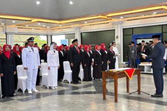 kepala sekolah