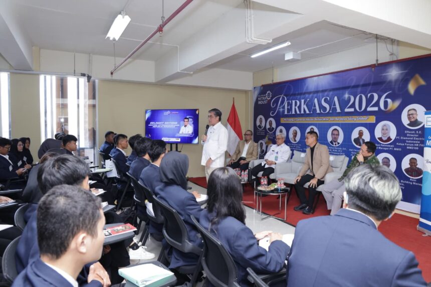 Menaker: Mahasiswa Perlu Seimbangkan Keahlian Teknis dan Kemampuan Komunikasi