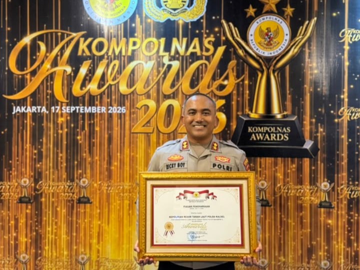 kompolnas