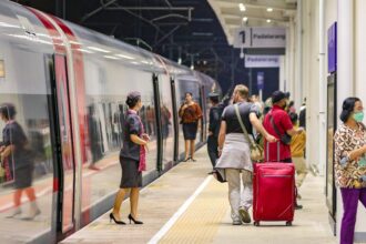 Dukung Sport Tourism, Whoosh Siap Layani Mobilitas Pelari dari Bandung Menuju Ajang Internasional di Jakarta
