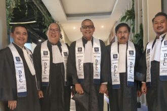 25 Advokat Baru