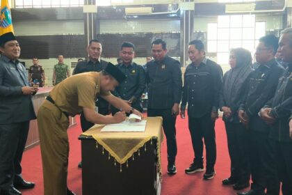 Bupati Kotabaru Setujui Dua Raperda