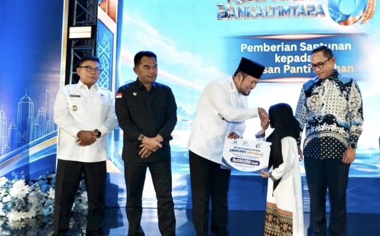 Gubernur Harum Tantang Bankaltimtara Tingkatkan Layanan, Nasabah Harus Jadi Prioritas