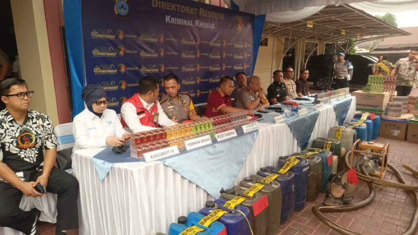 7.825 Liter BBM Disita, 18 Orang Jadi Tersangka Kasus Penyalahgunaan Solar dan Pertalite di Kalsel