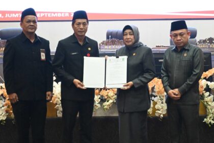 Fraksi DPRD Barito Utara Sampaikan Pemandangan Umum atas Raperda Perubahan APBD 2026